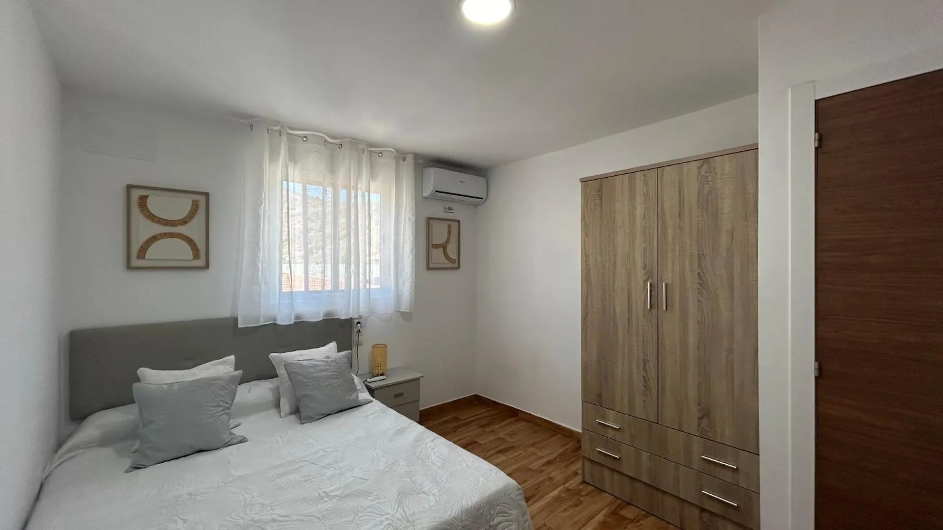 شقة Piso Con Gran Terraza En Malaga Arenas 0*, أريناس