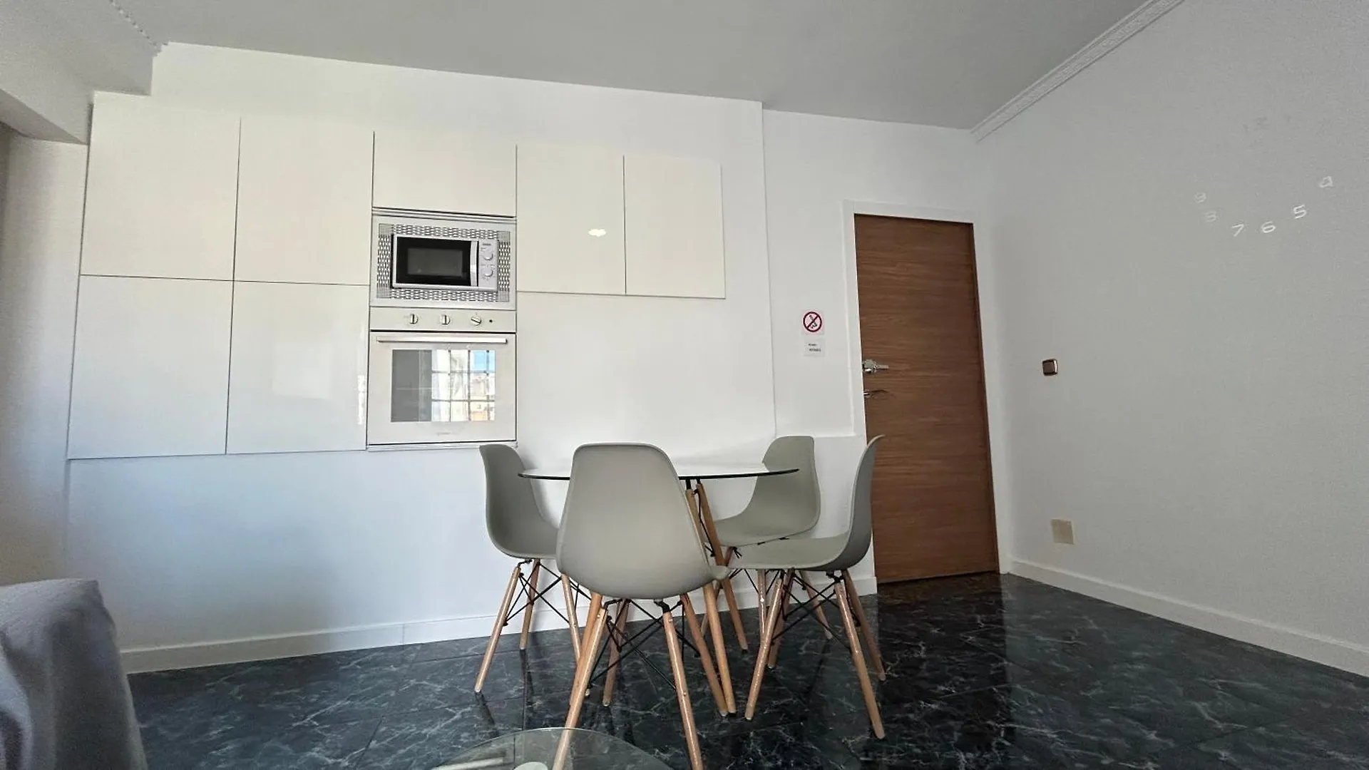 شقة Piso Con Gran Terraza En Malaga Arenas 0*, أريناس إسبانيا